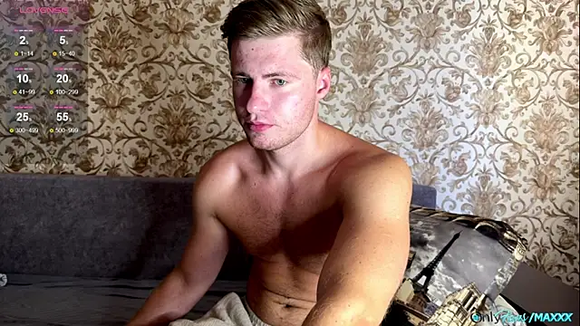Maxhornyblondieman online show from July 2026 01:26:01 PM