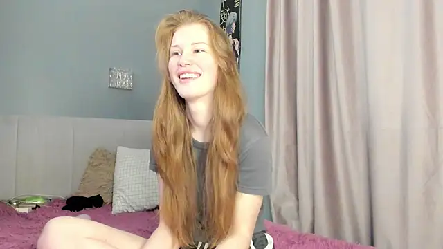 Snapshot of KarieBowery chatting on February 2026 08:26:02 PM KarieBowery online show from February 2026 08:26:02 PM