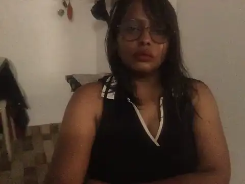 Snapshot of raveena_hot chatting on June 2026 05:12:02 AM raveena hot online show from June 2026 05:12:02 AM
