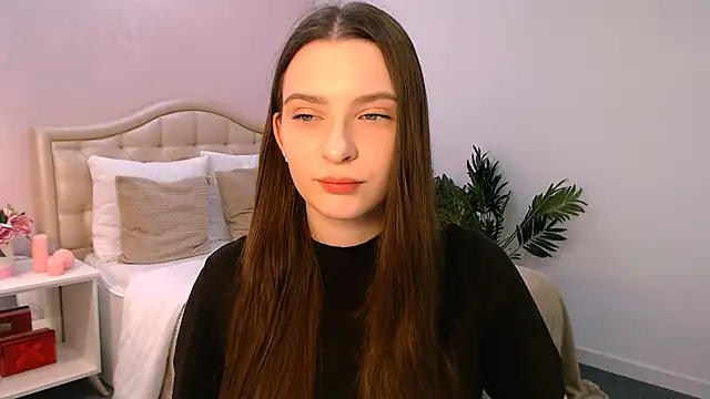 charming berry online show from November 2025 06:03:01 AM