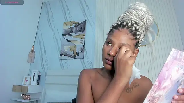 Afro Luna online show from February 2026 10:38:01 AM