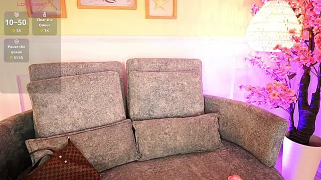 MeganLowell online show from April 2026 07:07:01 PM