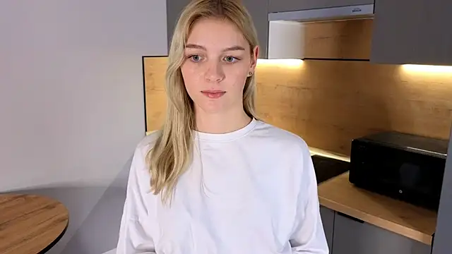 DebraVaughn online show from December 2025 06:13:02 PM