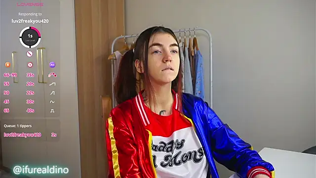 Snapshot of KaKotowski chatting on February 2026 08:00:02 AM KaKotowski online show from February 2026 08:00:02 AM