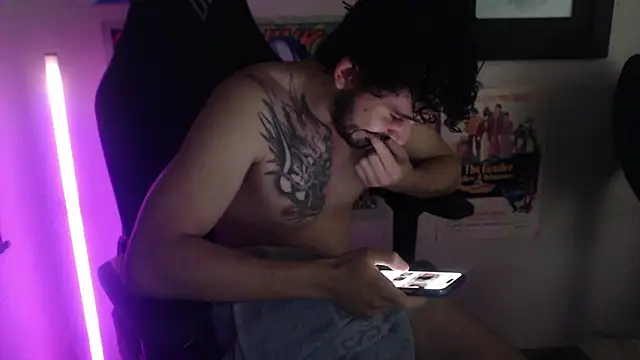 Snapshot of LuciferSantoryu chatting on February 2026 05:00:02 PM LuciferSantoryu online show from February 2026 05:00:02 PM