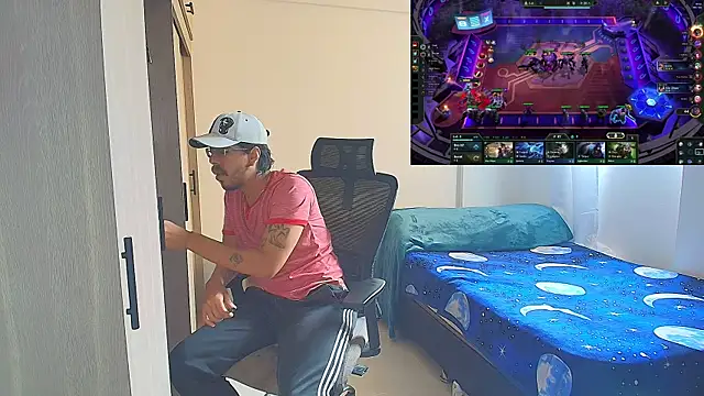 naitt  online show from December 2025 01:27:02 PM