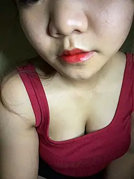 Snapshot of Sunset-yll chatting on December 2025 07:14:02 AM Sunset-yll online show from December 2025 07:14:02 AM