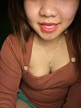 Snapshot of Sunset-yll chatting on February 2026 11:07:02 AM Sunset-yll online show from February 2026 11:07:02 AM