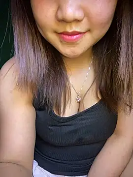 Snapshot of Sunset-yll chatting on February 2026 03:43:02 PM Sunset-yll online show from February 2026 03:43:02 PM