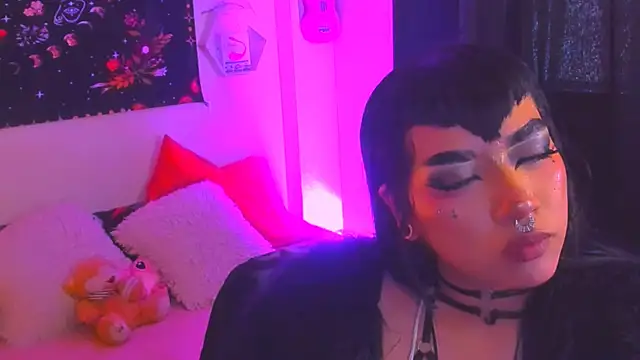 VexieDemon666 online show from November 2025 02:07:01 PM