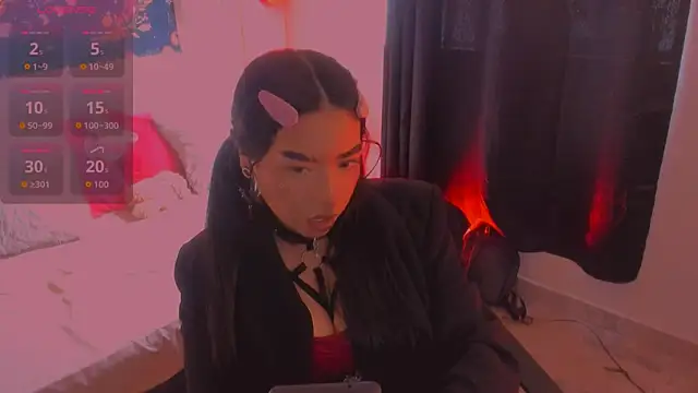 VexieDemon666 online show from November 2025 01:58:01 PM