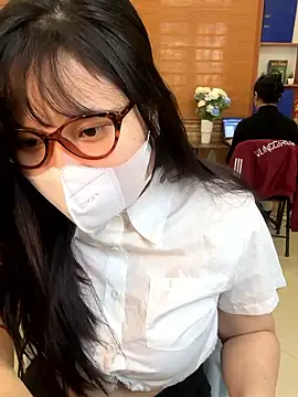 hide from colleagues online show from January 2026 04:15:01 AM