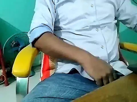 HandSome Perverter online show from November 2025 07:13:01 PM