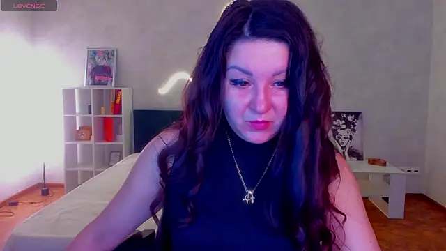 still  her online show from November 2025 01:06:01 AM