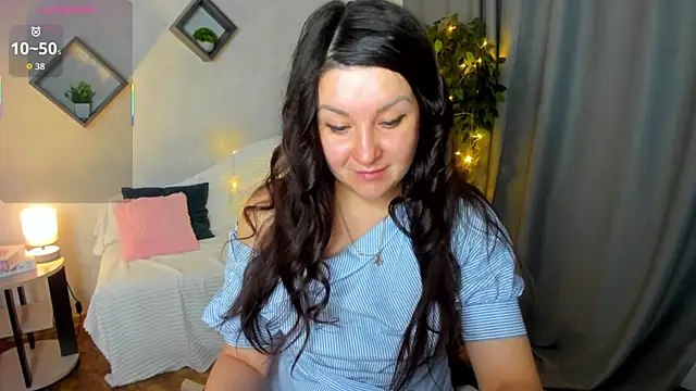 still  her online show from December 2025 01:33:02 AM