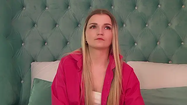 AnnyRaii online show from February 2026 06:23:01 AM