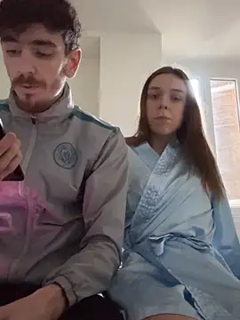 DuoDesir1 online show from December 2025 01:05:01 PM