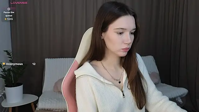 NicoletteBean online show from November 2025 07:52:02 AM