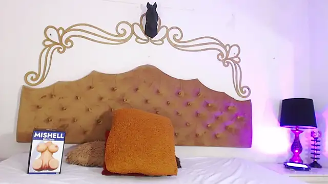 abysskingg online show from November 2025 12:31:02 PM