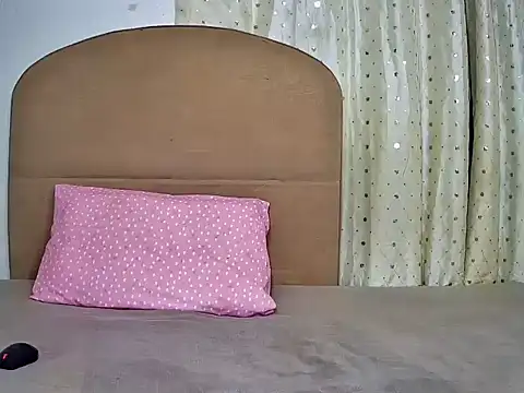 Freaky Cardi online show from November 2025 07:13:02 PM