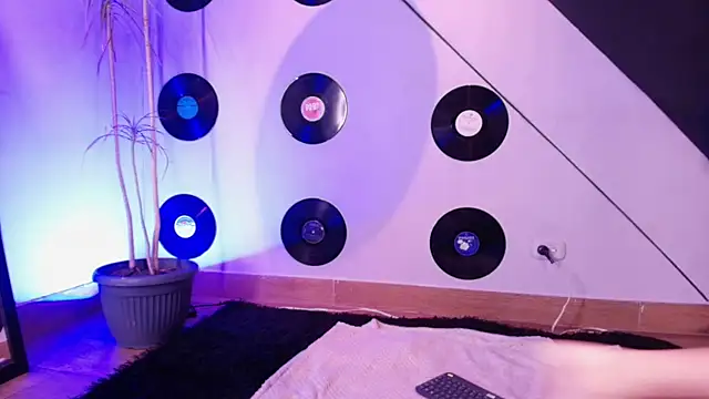 goddess julieta online show from April 2026 07:32:01 PM