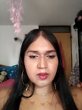 Vivianna  colombia online show from November 2025 06:34:02 PM