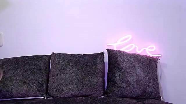 liam  blake online show from November 2025 03:40:01 AM