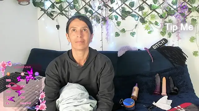 Eva moon5 online show from January 2026 08:01:01 PM