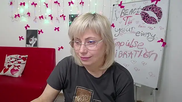 LaurenWishy online show from March 2026 06:28:01 AM