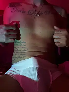 Snapshot of Laveau23 chatting on March 2026 08:21:02 AM Laveau23 online show from March 2026 08:21:02 AM