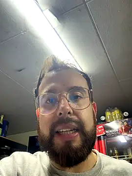 AlejoFernandez  online show from November 2025 09:47:01 PM