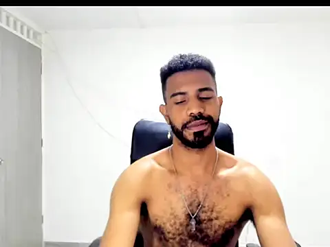 Snapshot of alberthot11 chatting on April 2026 01:44:02 PM alberthot11 online show from April 2026 01:44:02 PM