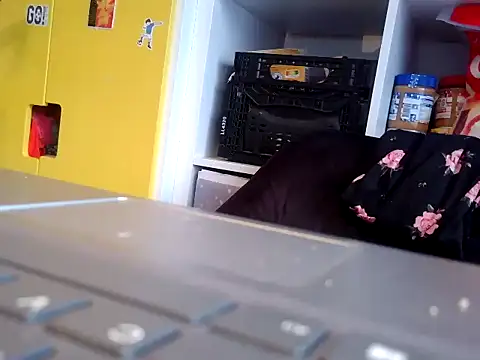 Snapshot of EheMilf_Frankfurt chatting on January 2026 10:08:02 AM EheMilf Frankfurt online show from January 2026 10:08:02 AM