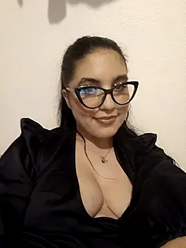 SoniaPinky online show from November 2025 09:47:01 PM