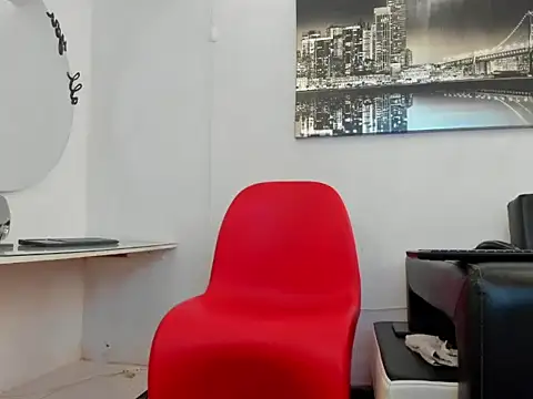 Snapshot of maikol_twinkx chatting on May 2026 02:10:01 PM maikol twinkx online show from May 2026 02:10:01 PM