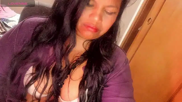 Snapshot of ebonycamelia chatting on July 2026 11:32:01 PM ebonycamelia online show from July 2026 11:32:01 PM