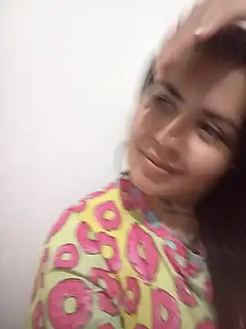 mamacalientica online show from November 2025 05:18:02 AM