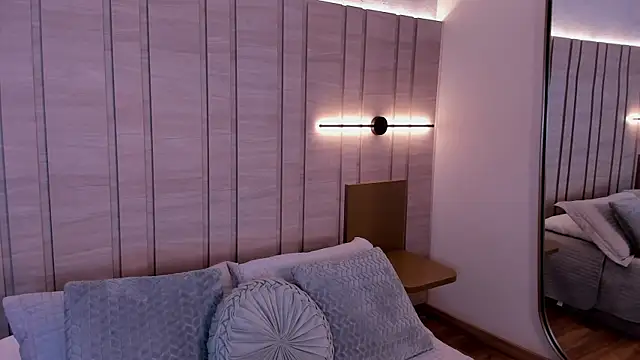 Zoe Mendez online show from January 2026 12:42:01 PM