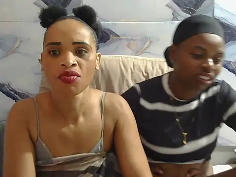 sexy bone213 online show from November 2025 07:30:01 AM