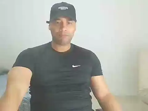 musclehetero online show from December 2025 11:10:01 PM