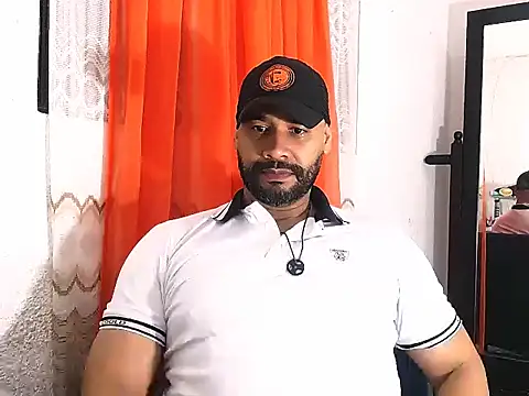 Snapshot of musclehetero chatting on May 2026 02:30:01 AM musclehetero online show from May 2026 02:30:01 AM
