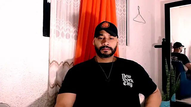 Snapshot of musclehetero chatting on June 2026 10:16:02 AM musclehetero online show from June 2026 10:16:02 AM