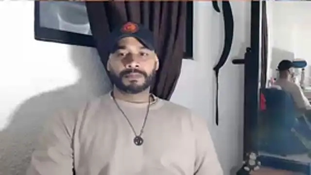 Snapshot of musclehetero chatting on June 2026 02:24:02 AM musclehetero online show from June 2026 02:24:02 AM