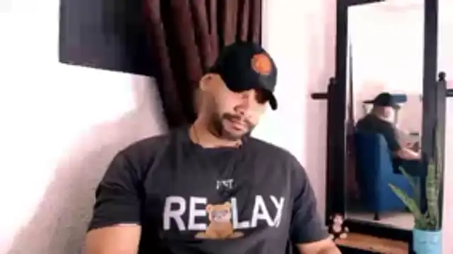 Snapshot of musclehetero chatting on June 2026 02:41:02 PM musclehetero online show from June 2026 02:41:02 PM