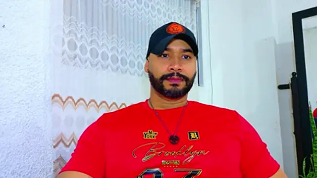 Snapshot of musclehetero chatting on July 2026 09:21:02 PM musclehetero online show from July 2026 09:21:02 PM