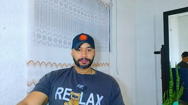 Snapshot of musclehetero chatting on July 2026 11:16:01 AM musclehetero online show from July 2026 11:16:01 AM