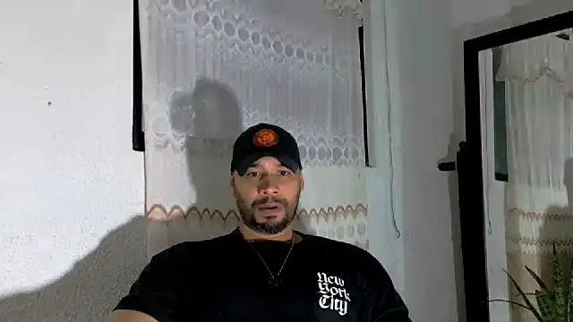 Snapshot of musclehetero chatting on July 2026 03:00:02 AM musclehetero online show from July 2026 03:00:02 AM