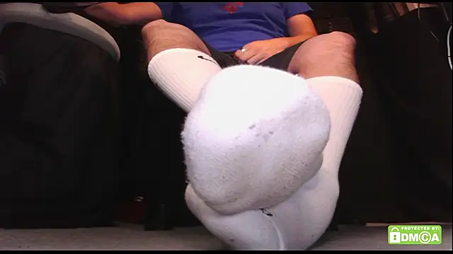 Snapshot of justshutupandwatch chatting on July 2026 01:53:01 PM justshutupandwatch online show from July 2026 01:53:01 PM
