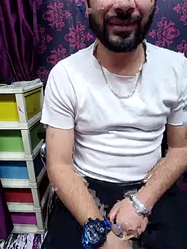 Cute Lucky online show from January 2026 10:01:02 PM