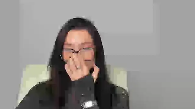 Stella XO online show from November 2025 01:10:01 PM